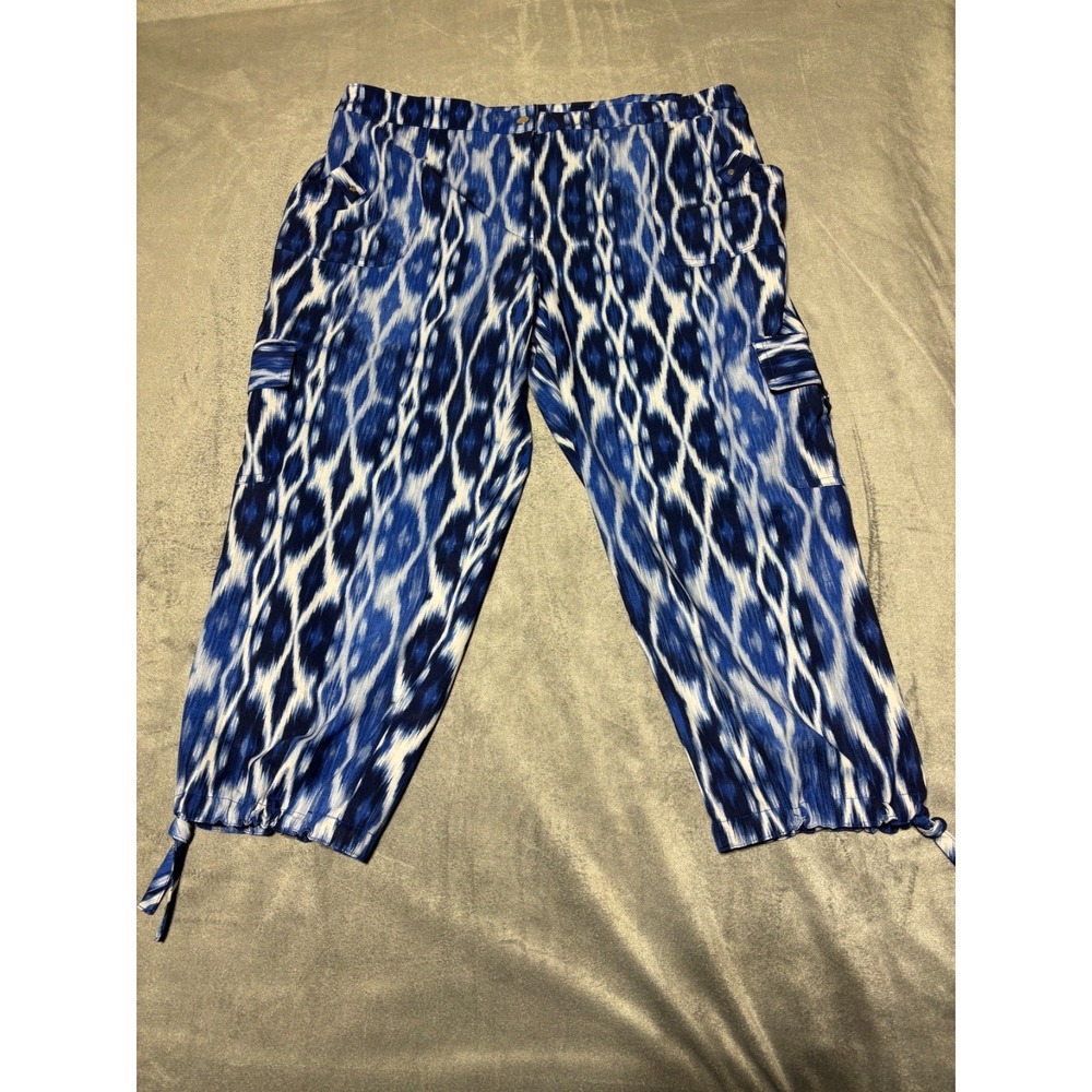 Chicos Zenergy Womens Size 2 (US L) Blue White Ikat Cargo Pants 570232199 Wear - Picture 1 of 14